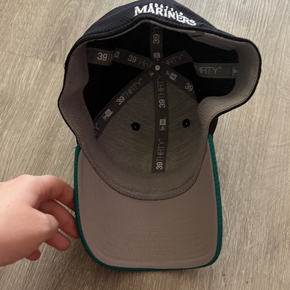 Seattles mariners hat size small-medium - Picture 3 of 8